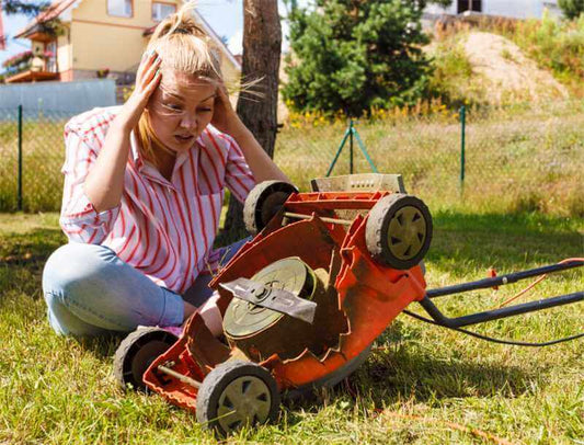 Why Lightweight, Easy-to-Use Lawn Mowers Are a Game-Changer for Seniors and Busy Parents